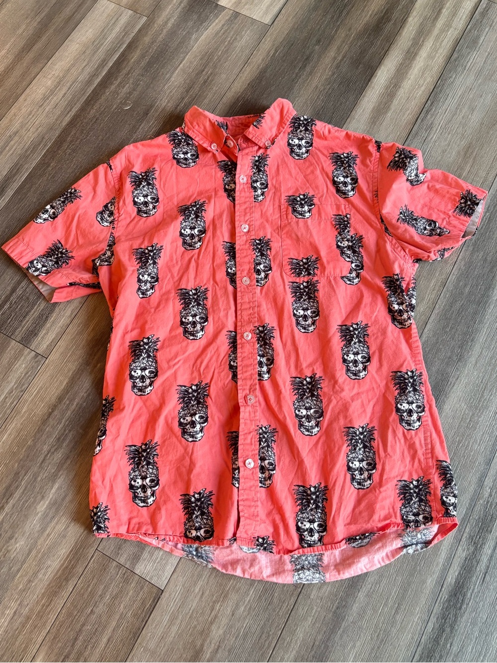 Massive Pineapple Skulls Print Front Pocket Button Down Hawaiian Shirt Small